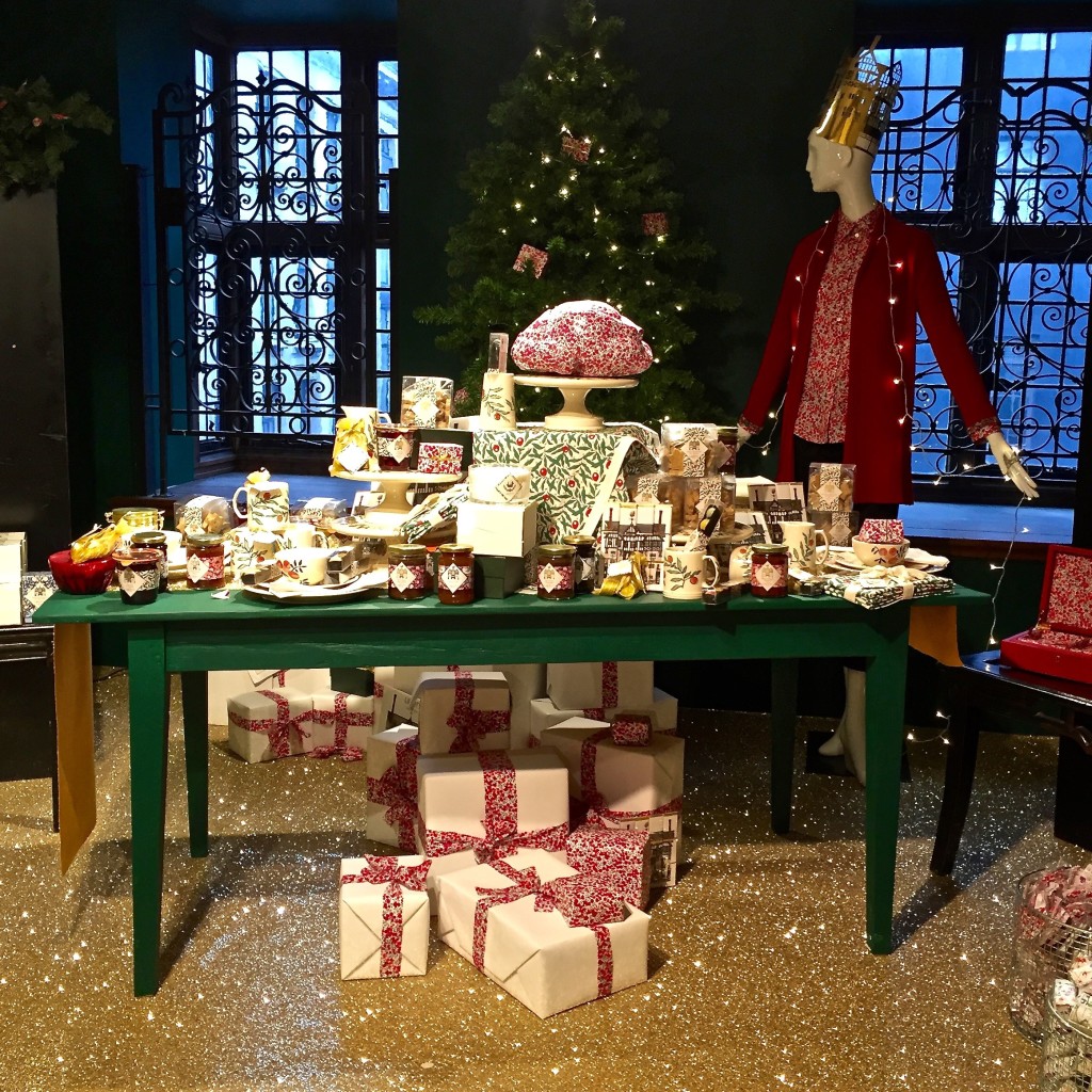 Liberty table