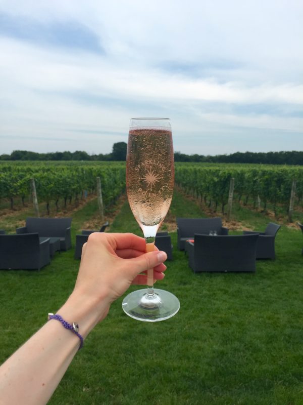 long island vineyard sparkling point