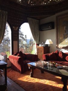 kasbah tamadot living room
